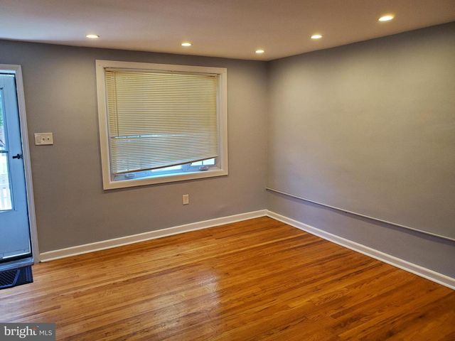 6346 GLENLOCH ST, Philadelphia, PA 19135