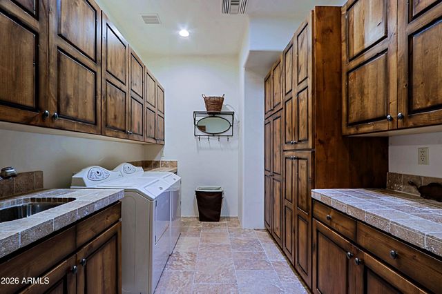 7878 E Sunflower Court, Scottsdale, AZ 85266