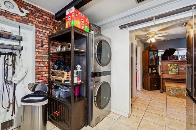 2120 CORONADA WAY S, St Petersburg, FL 33712