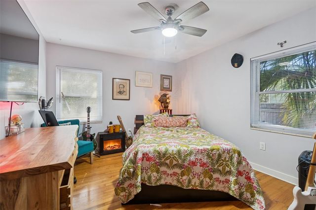 2120 CORONADA WAY S, St Petersburg, FL 33712