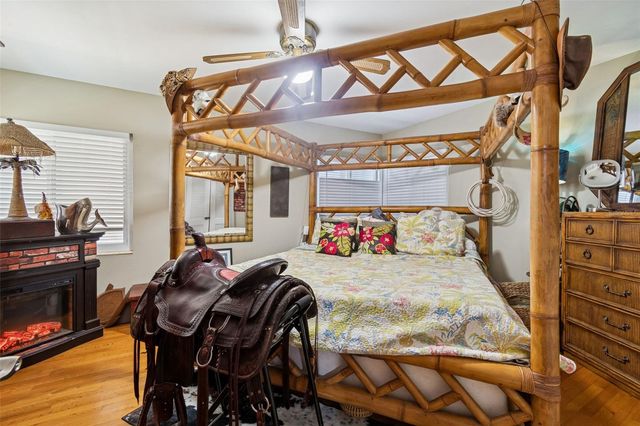 2120 CORONADA WAY S, St Petersburg, FL 33712