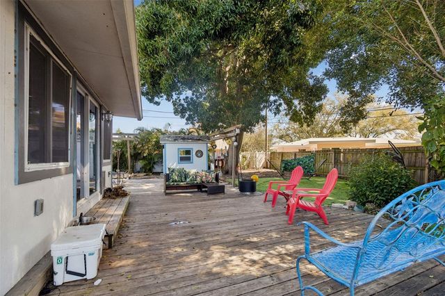 2120 CORONADA WAY S, St Petersburg, FL 33712