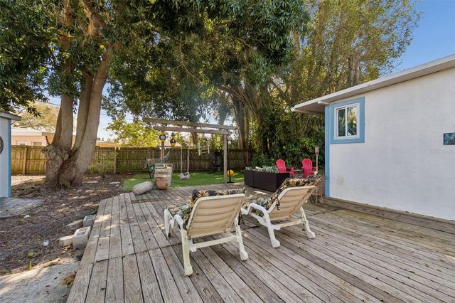 2120 CORONADA WAY S, St Petersburg, FL 33712