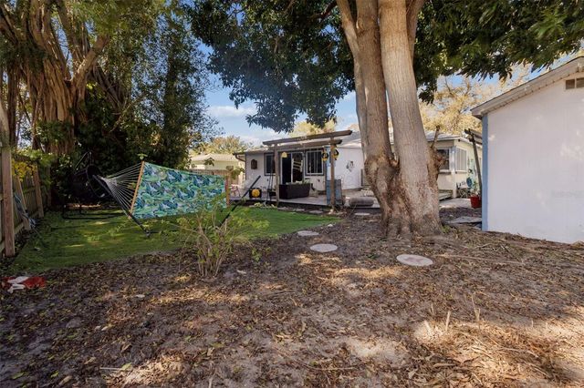 2120 CORONADA WAY S, St Petersburg, FL 33712