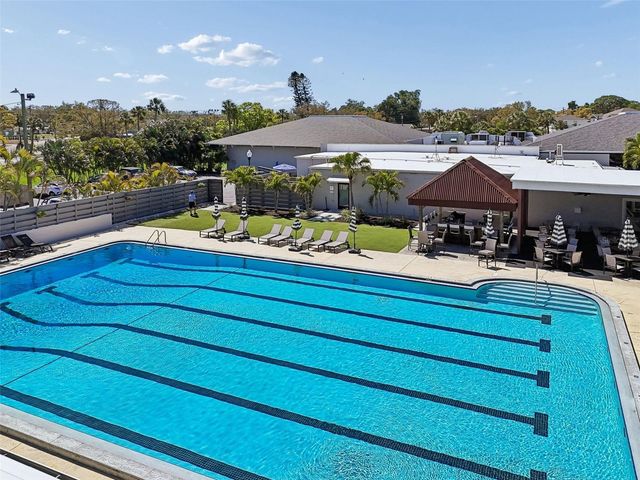 2120 CORONADA WAY S, St Petersburg, FL 33712