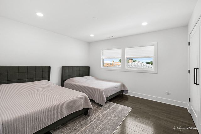 8820 N Elmore Street, Niles, IL 60714