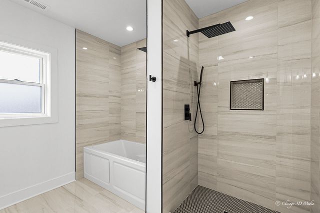 8820 N Elmore Street, Niles, IL 60714