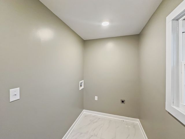 114 Joe St, Waverly, TN 37185