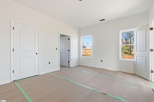 609 S Cherry Street, Seneca, SC 29678