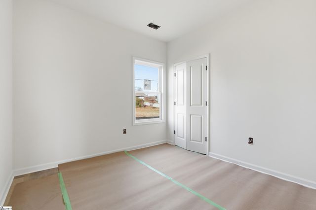 609 S Cherry Street, Seneca, SC 29678