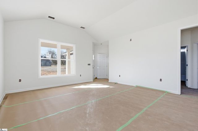 609 S Cherry Street, Seneca, SC 29678