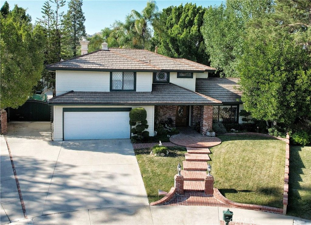 Image 1 of property listing at 10052 Nita, Chatsworth, CA 91311