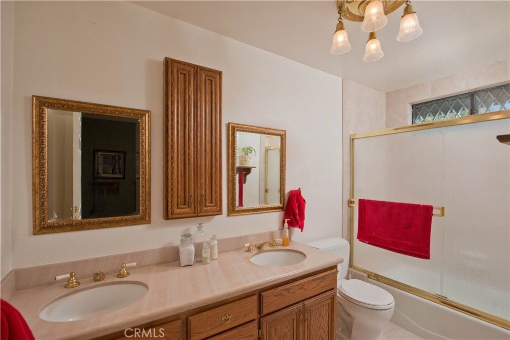Image 26 of property listing at 10052 Nita, Chatsworth, CA 91311
