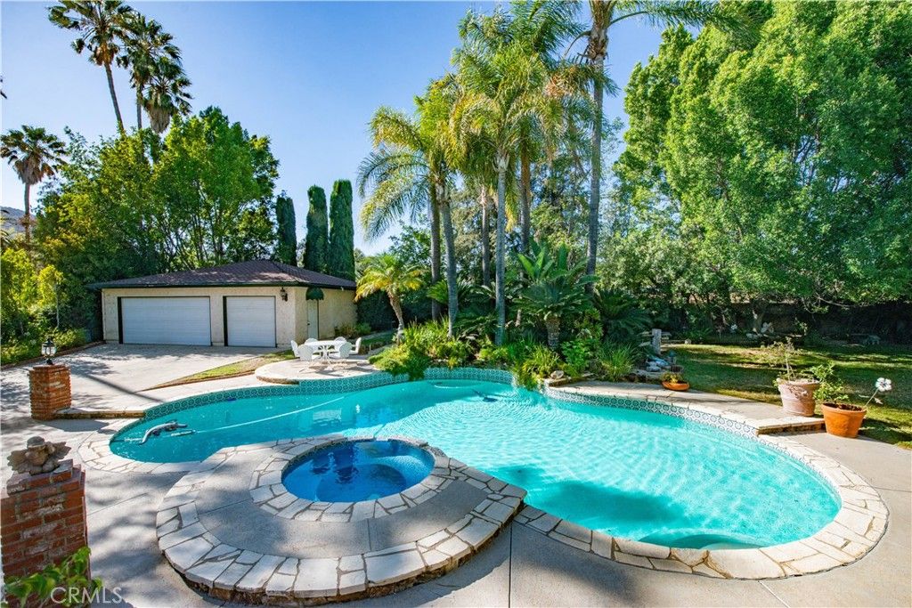 Image 32 of property listing at 10052 Nita, Chatsworth, CA 91311