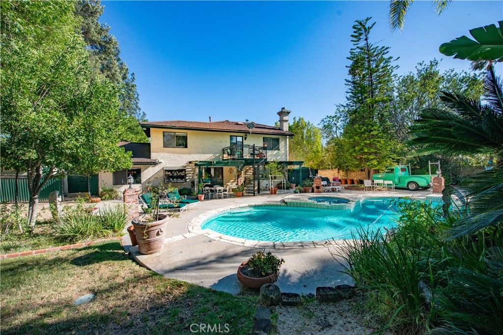 Image 6 of property listing at 10052 Nita, Chatsworth, CA 91311