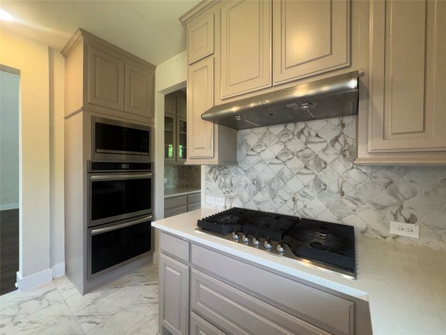 1701 Shamrock Green, Mesquite, TX 75181