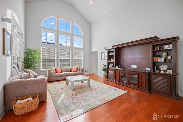 46 Mandrake Road, Monroe, NJ 08831