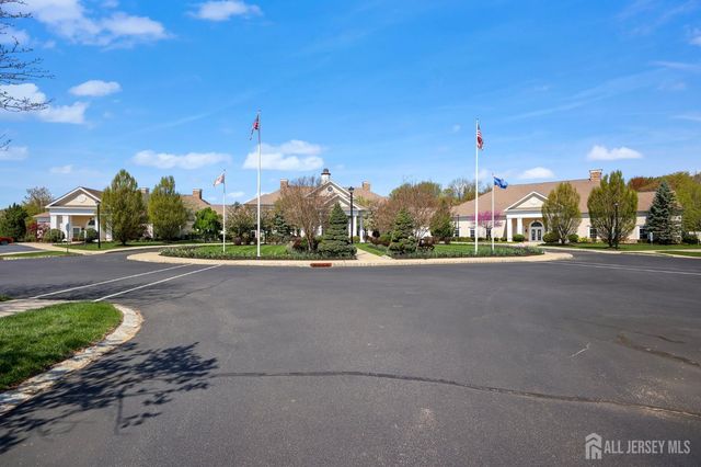 46 Mandrake Road, Monroe, NJ 08831