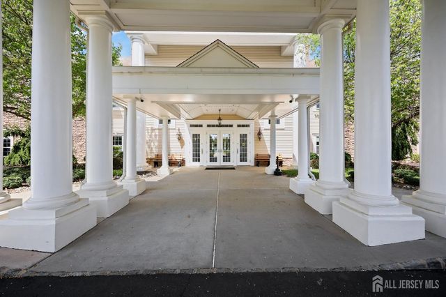 46 Mandrake Road, Monroe, NJ 08831