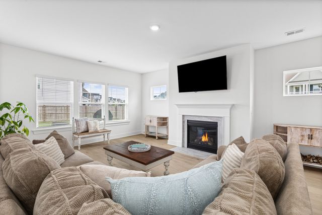 101 Seaton Street, Summerville, SC 29486