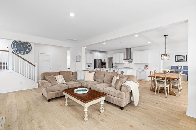 101 Seaton Street, Summerville, SC 29486