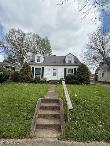 1055 Frederick Boulevard, Akron, OH 44320