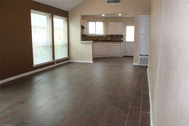 1108 Paintbrush Street, Mesquite, TX 75149