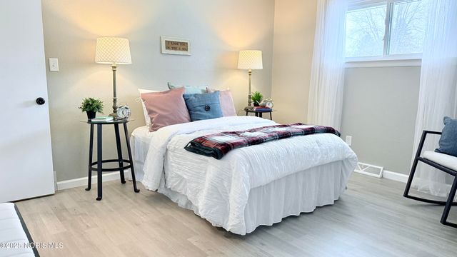 5043 Barton Place, Sylvania, OH 43560