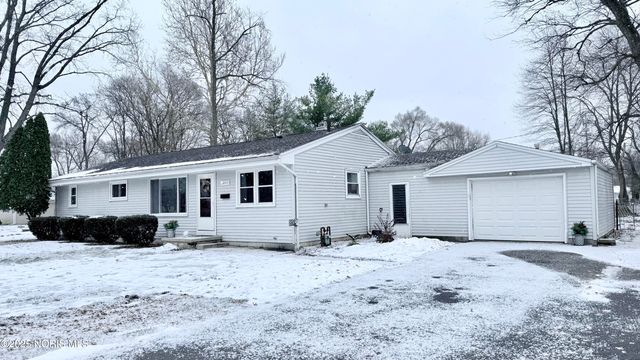 5043 Barton Place, Sylvania, OH 43560
