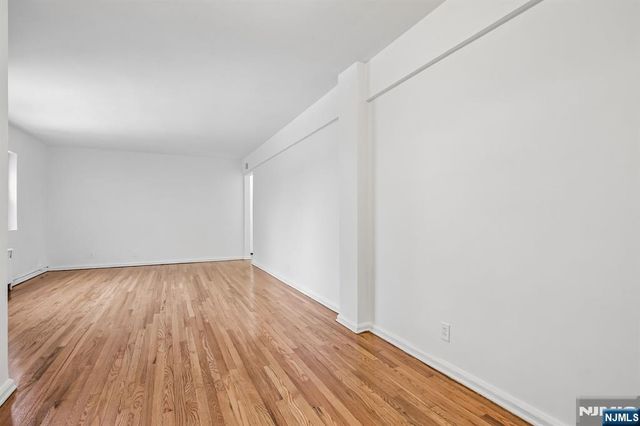 3060 Edwin Avenue 4C, Fort Lee, NJ 07024