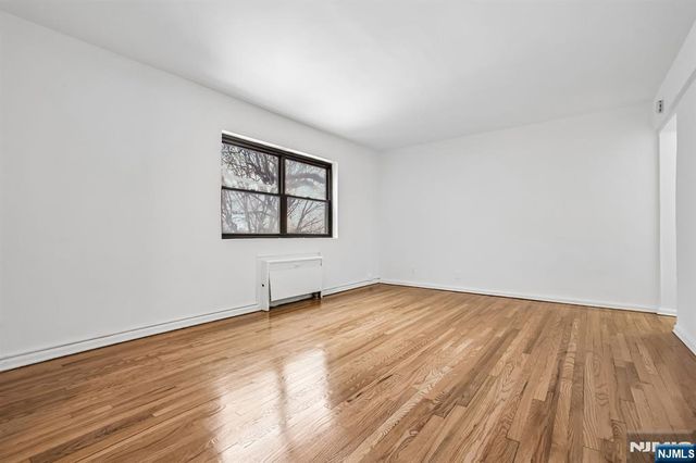 3060 Edwin Avenue 4C, Fort Lee, NJ 07024