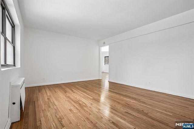 3060 Edwin Avenue 4C, Fort Lee, NJ 07024