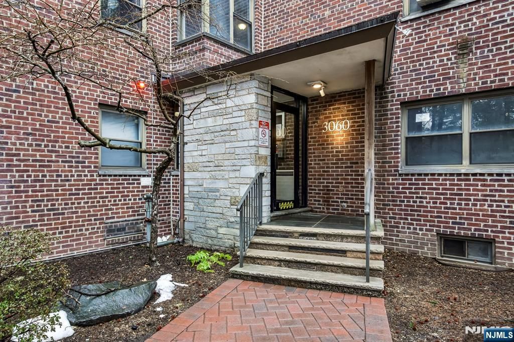 3060 Edwin Avenue 4C, Fort Lee, NJ 07024
