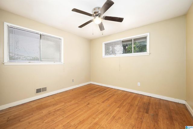 957 HICKORY CIRCLE, Birmingham, AL 35215