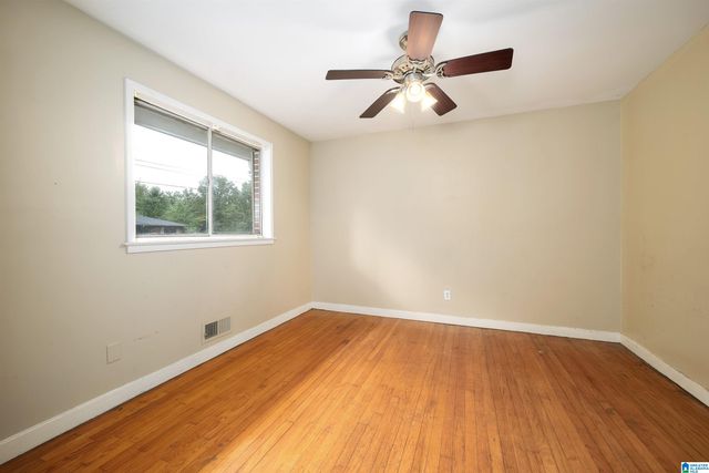 957 HICKORY CIRCLE, Birmingham, AL 35215