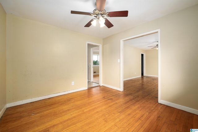 957 HICKORY CIRCLE, Birmingham, AL 35215