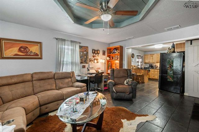 718 BARWISE STREET, Wichita Falls, TX 76301