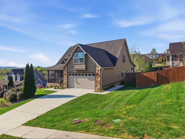 8095 Burgundy Circle, Chattanooga, TN 37421