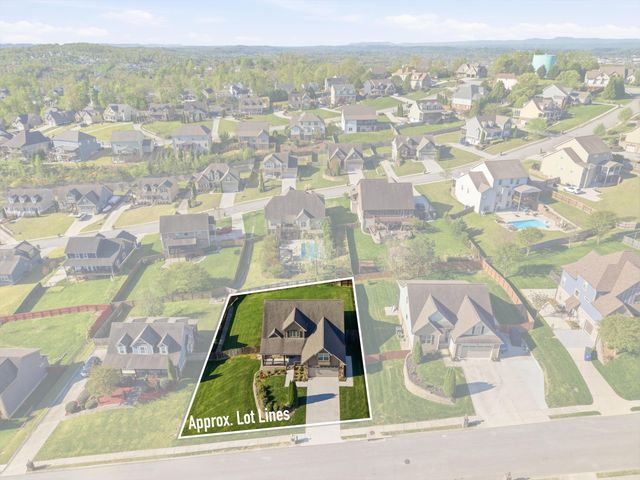 8095 Burgundy Circle, Chattanooga, TN 37421