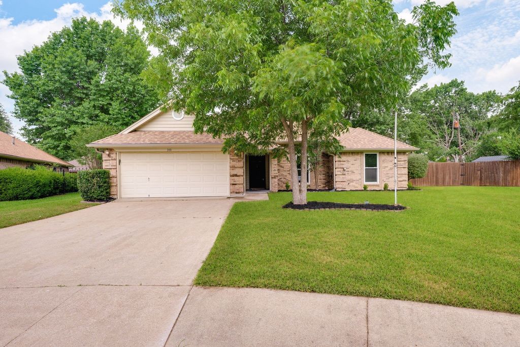 333 Cindy Street S, Keller, TX 76248