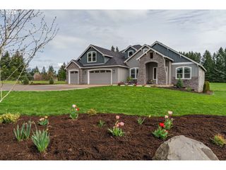 16121 S AMACHER Ln, Oregon City, OR 97045