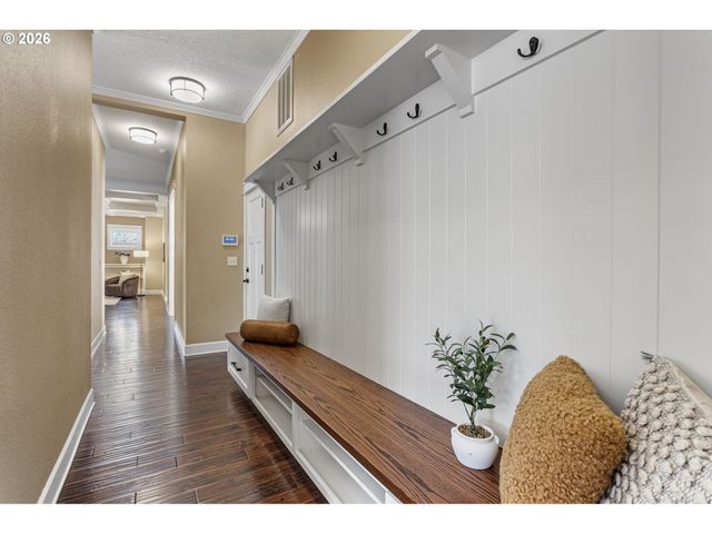 11085 Nw EGGERS Ct, Portland, OR 97229