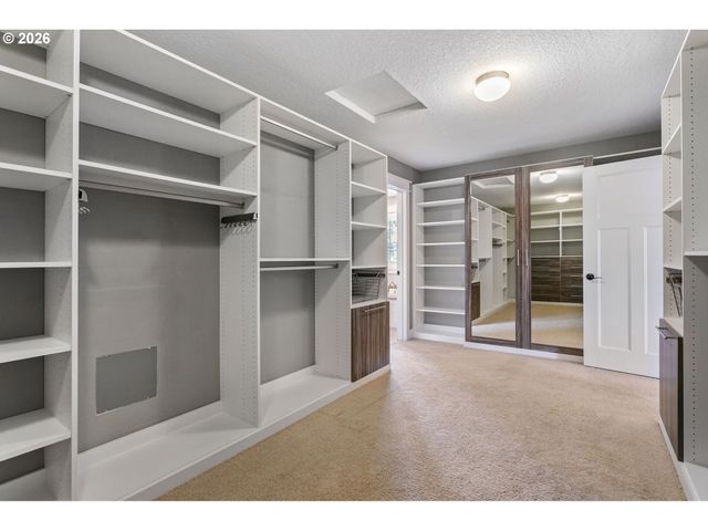11085 Nw EGGERS Ct, Portland, OR 97229