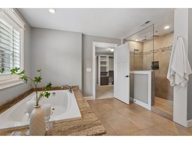 11085 Nw EGGERS Ct, Portland, OR 97229
