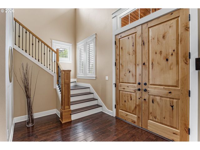 11085 Nw EGGERS Ct, Portland, OR 97229