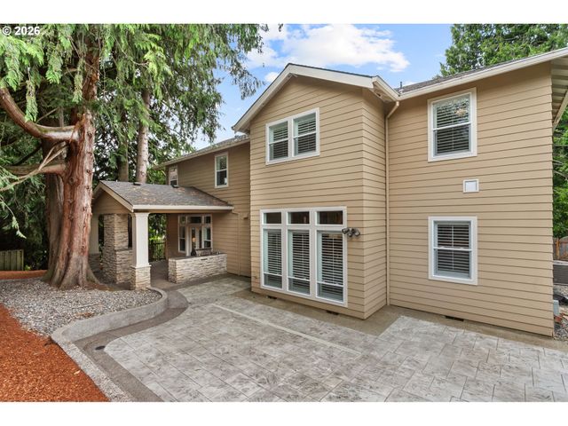 11085 Nw EGGERS Ct, Portland, OR 97229
