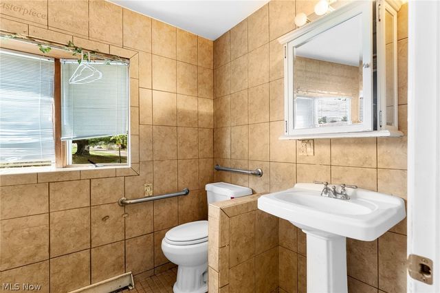 84 Prospect Street, Struthers, OH 44471