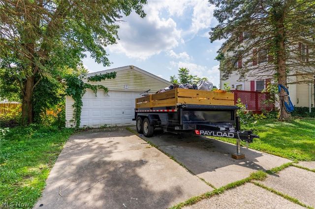 84 Prospect Street, Struthers, OH 44471