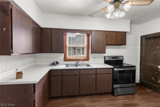 84 Prospect Street, Struthers, OH 44471