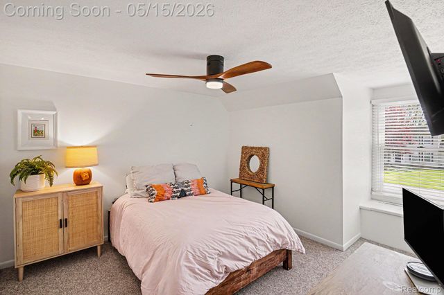5600 Chestnut Hill Drive, Independence Charter Township, MI 48346